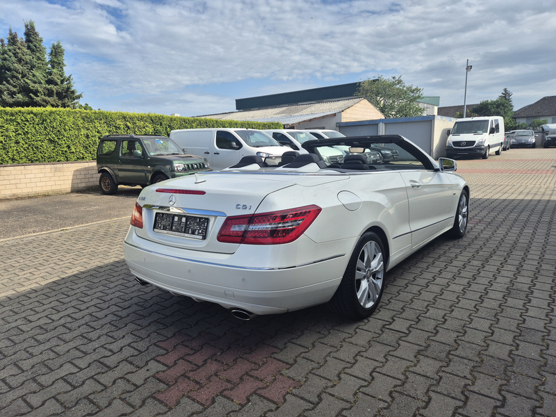 Mercedes-Benz E 350 CGI Cabrio — photo 15
