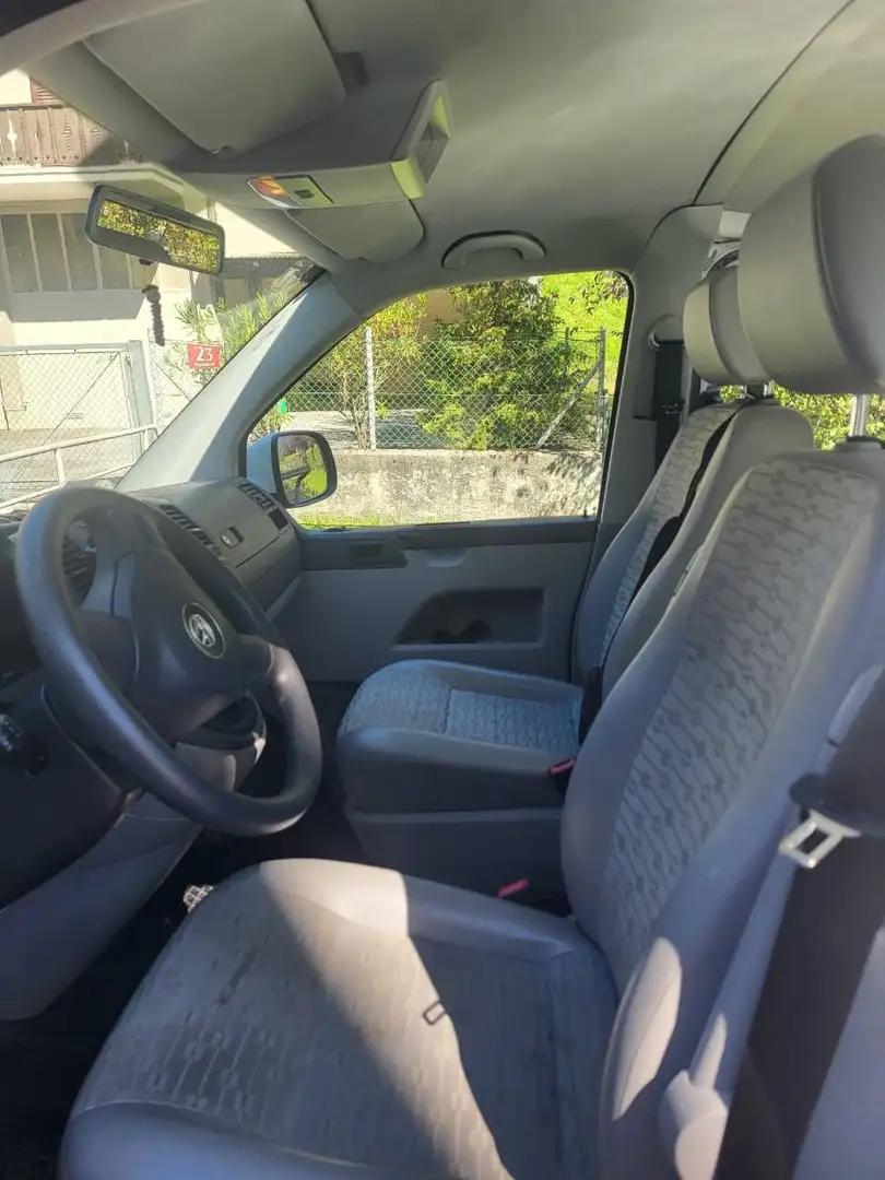 Volkswagen T5 Transporter Flexibles Camping/Familienauto Weiß - 2