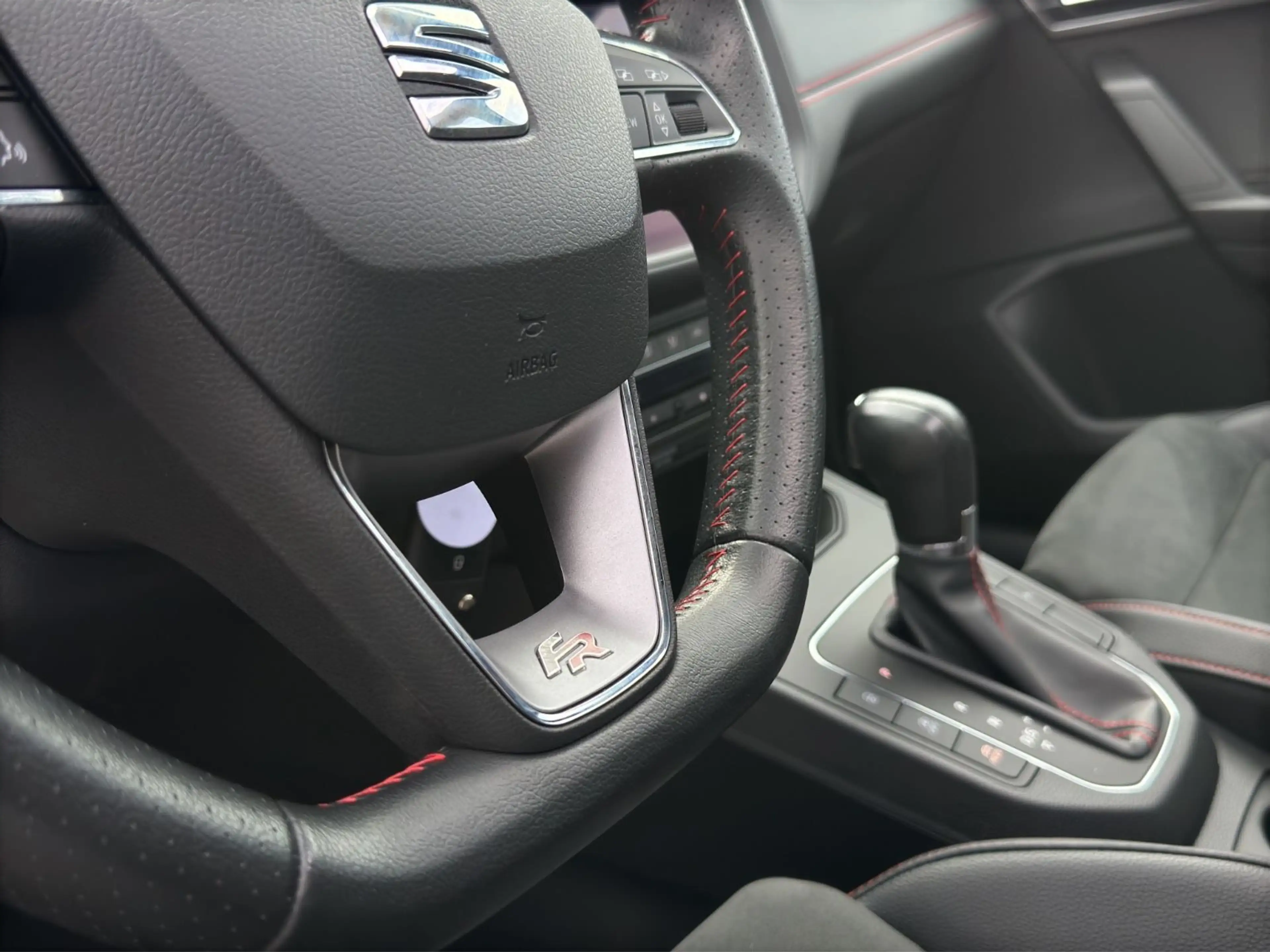 SEAT Ibiza FR Pano Kamera Navi Automatik Garantie — photo 13