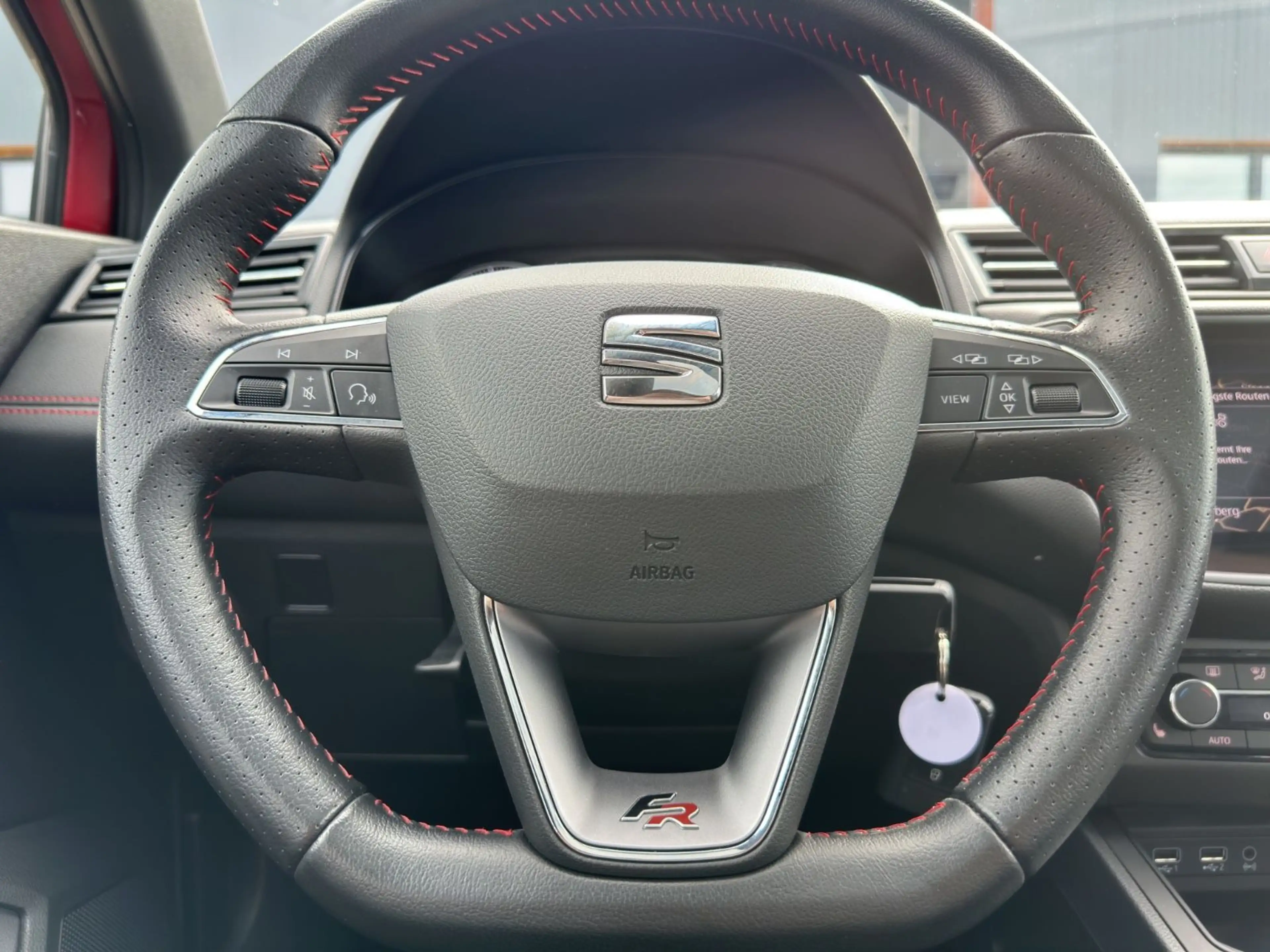 SEAT Ibiza FR Pano Kamera Navi Automatik Garantie — photo 14