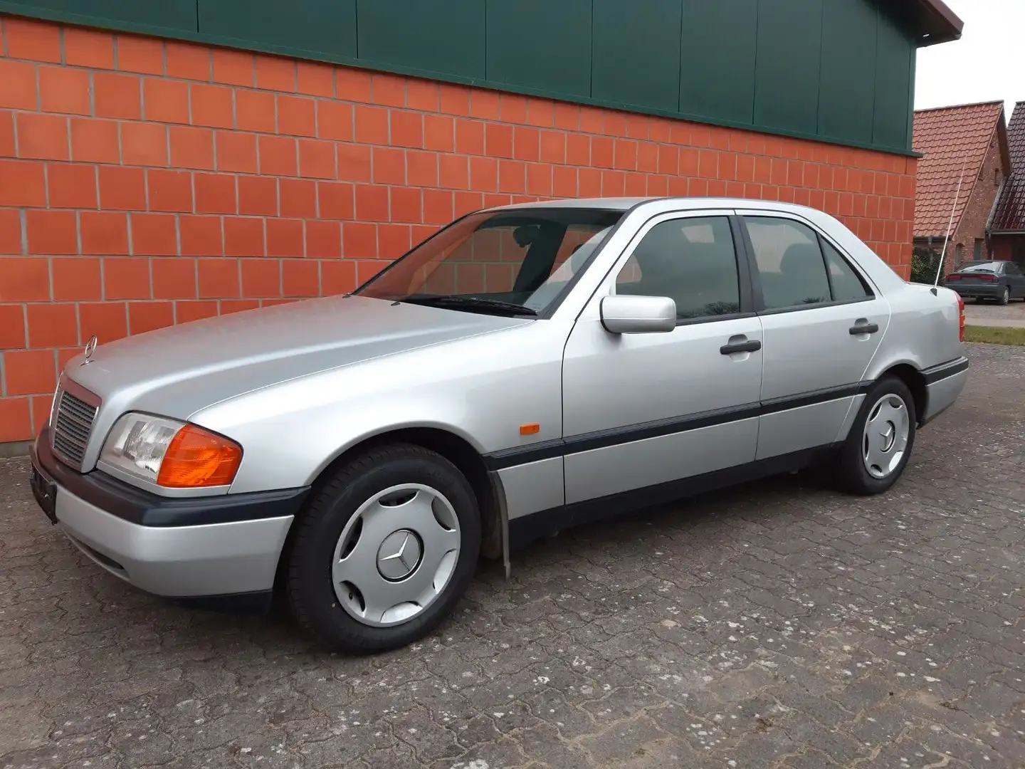 Mercedes-Benz C 200 Diesel - 1.Hand - kerngesunder Zustand Gümüş rengi - 1