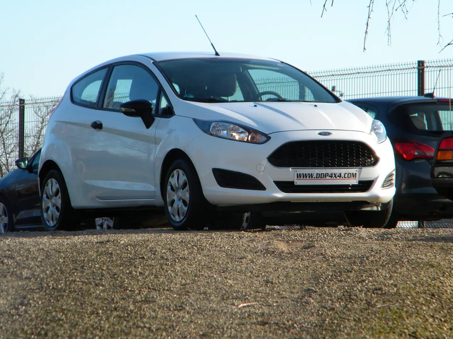 Ford Fiesta Fiesta 1.25i Trend Blanc - 1