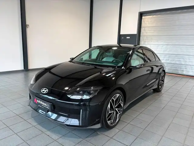 Hyundai Ioniq 6 view 3