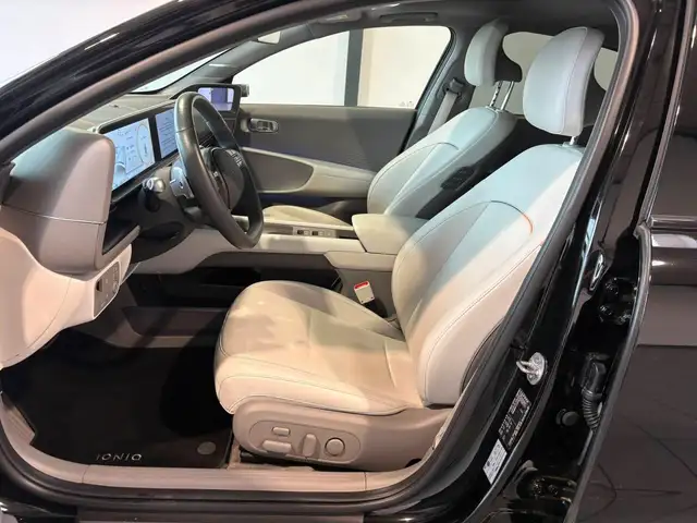 Hyundai Ioniq 6 view 8