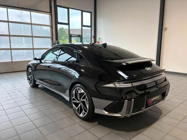 Hyundai Ioniq 6 view 4