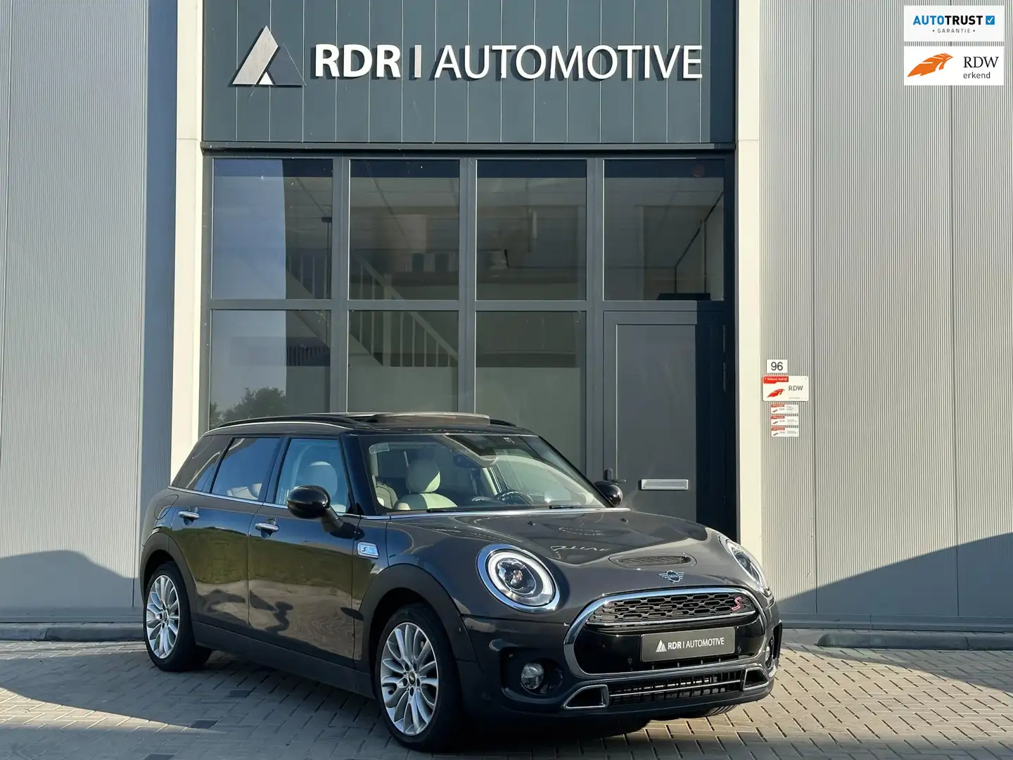 MINI Cooper S Clubman Mini 2.0 John Cooper Works Grijs - 1