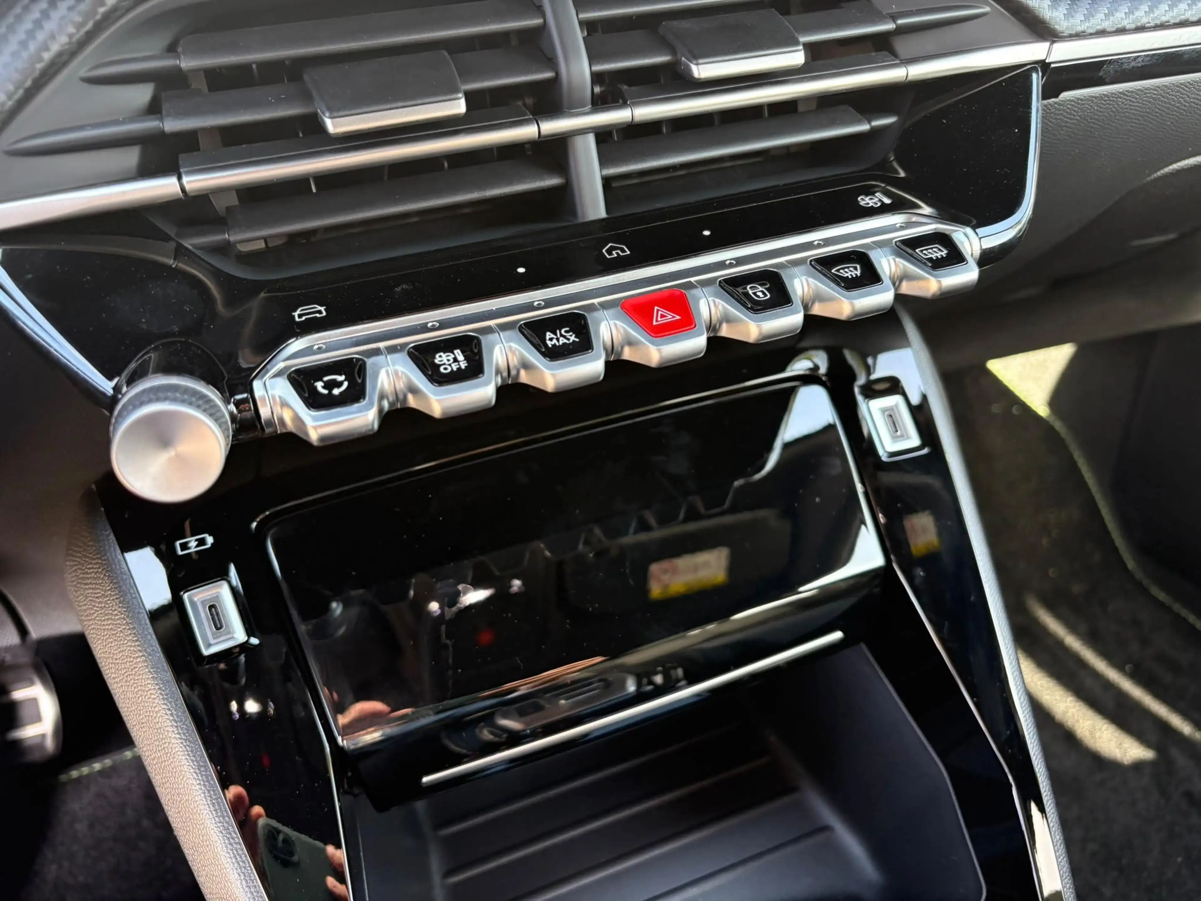 Peugeot 2008 1.2 Hybrid 145 GT | 21% Korting | Camera | Adaptie — photo 11