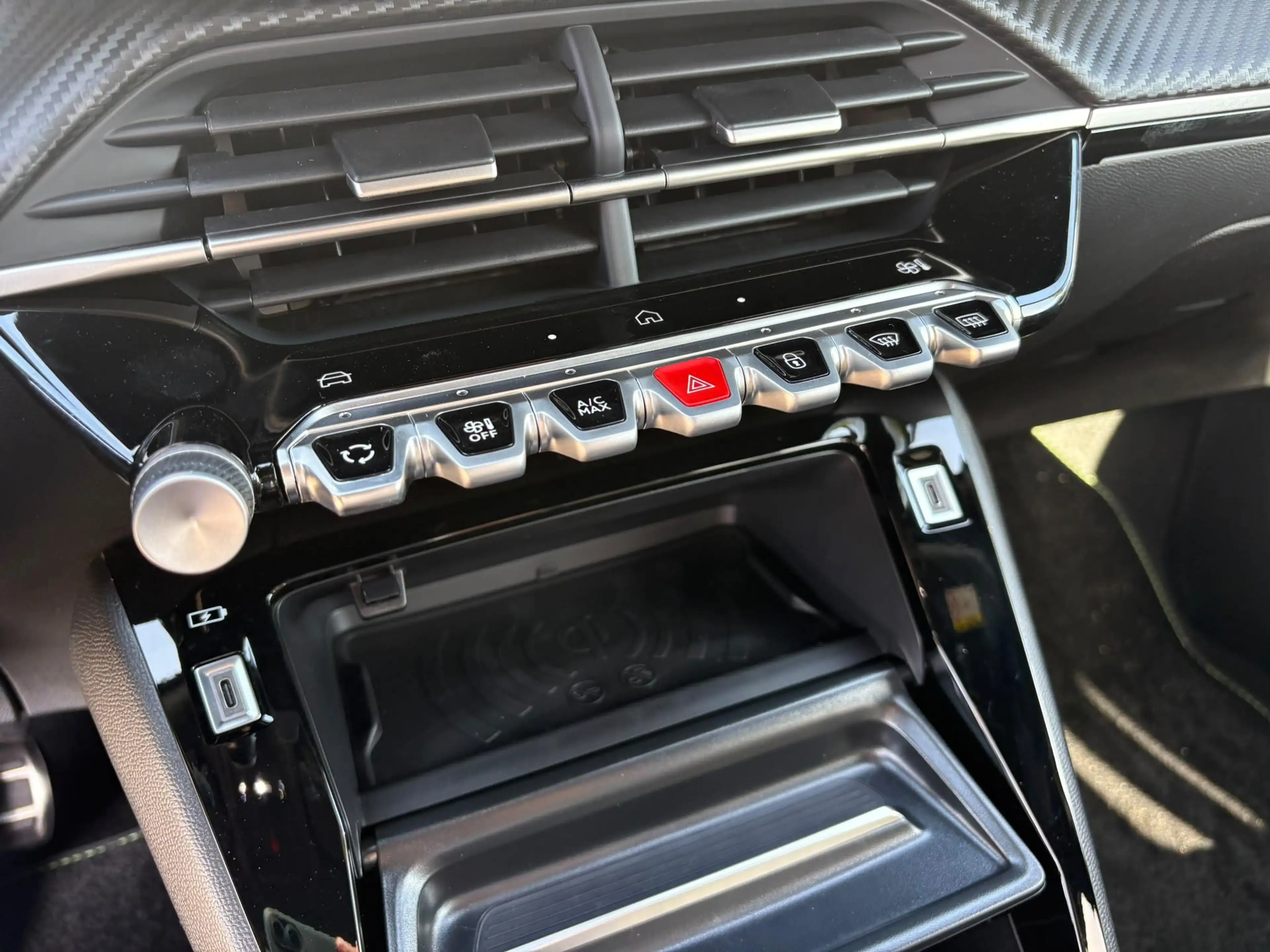 Peugeot 2008 1.2 Hybrid 145 GT | 21% Korting | Camera | Adaptie — photo 12
