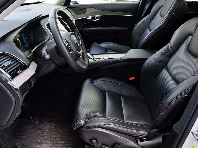 2024 Volvo XC90 B6 AWD Ultimate Bright Theme 7-Seater thumb 10