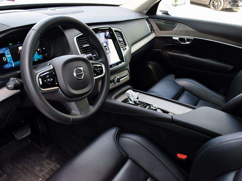 2024 Volvo XC90 B6 AWD Ultimate Bright Theme 7-Seater thumb 13