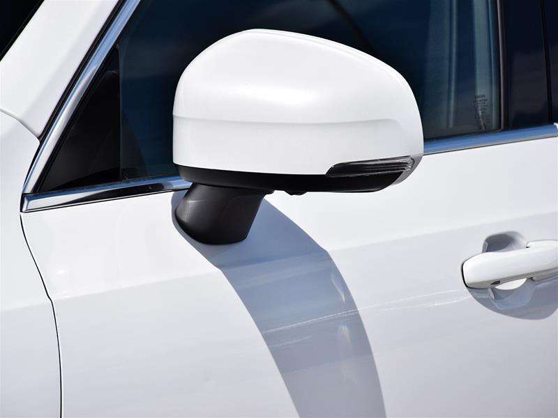 2024 Volvo XC90 B6 AWD Ultimate Bright Theme 7-Seater thumb 6