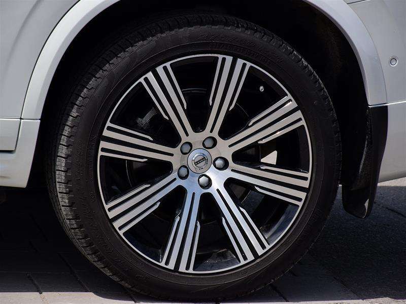 2024 Volvo XC90 B6 AWD Ultimate Bright Theme 7-Seater thumb 7
