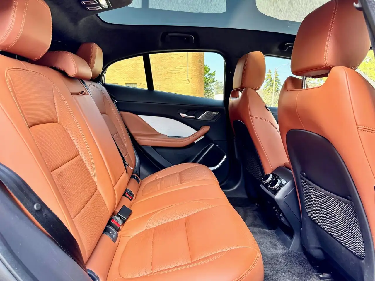 Jaguar I-Pace снимка Jaguar I-Pace