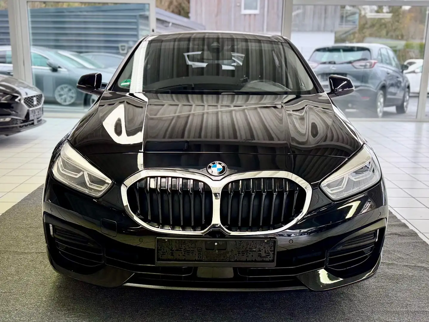 BMW 116 116 d Advantage*LED*START STOP*NAVI*ECO* Schwarz - 2