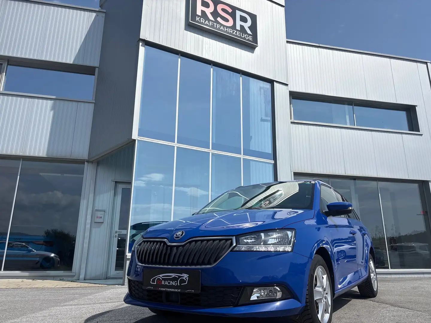 Skoda Fabia Style ACC Klimatronik Multifunktionslenkrad Kamera Blau - 1