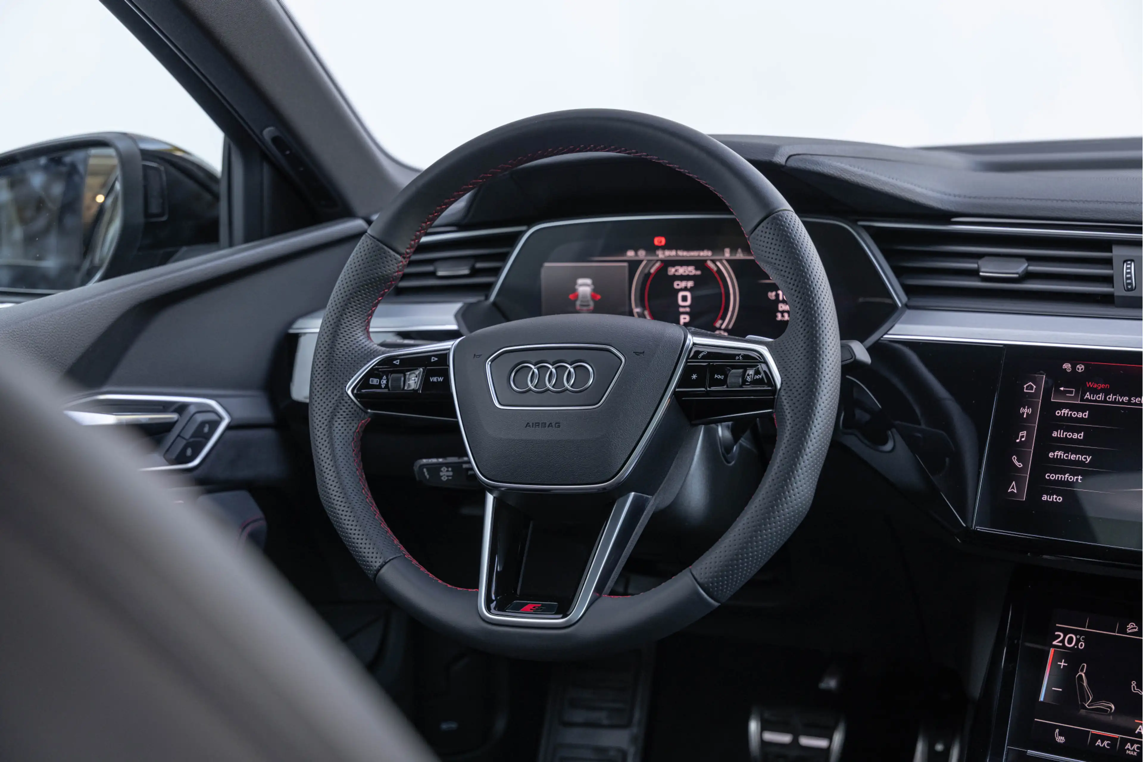 Audi SQ8 e-tron Sportback 504pk Quattro Pano S-stoelen HuD B&O 22' — photo 19