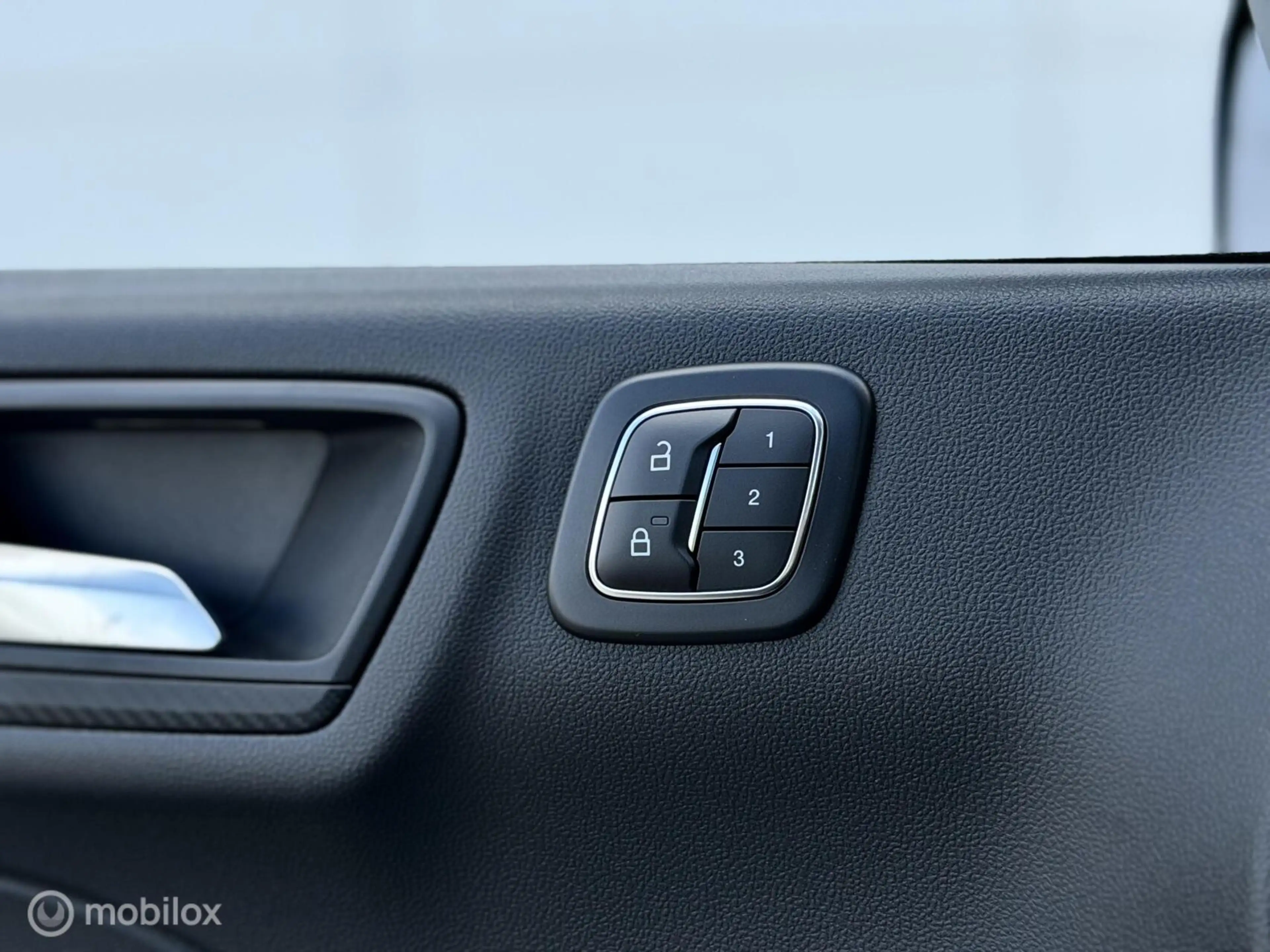 Ford Kuga 2.5 PHEV ST-Line X |Pano |360 |HUD |Memory — photo 22