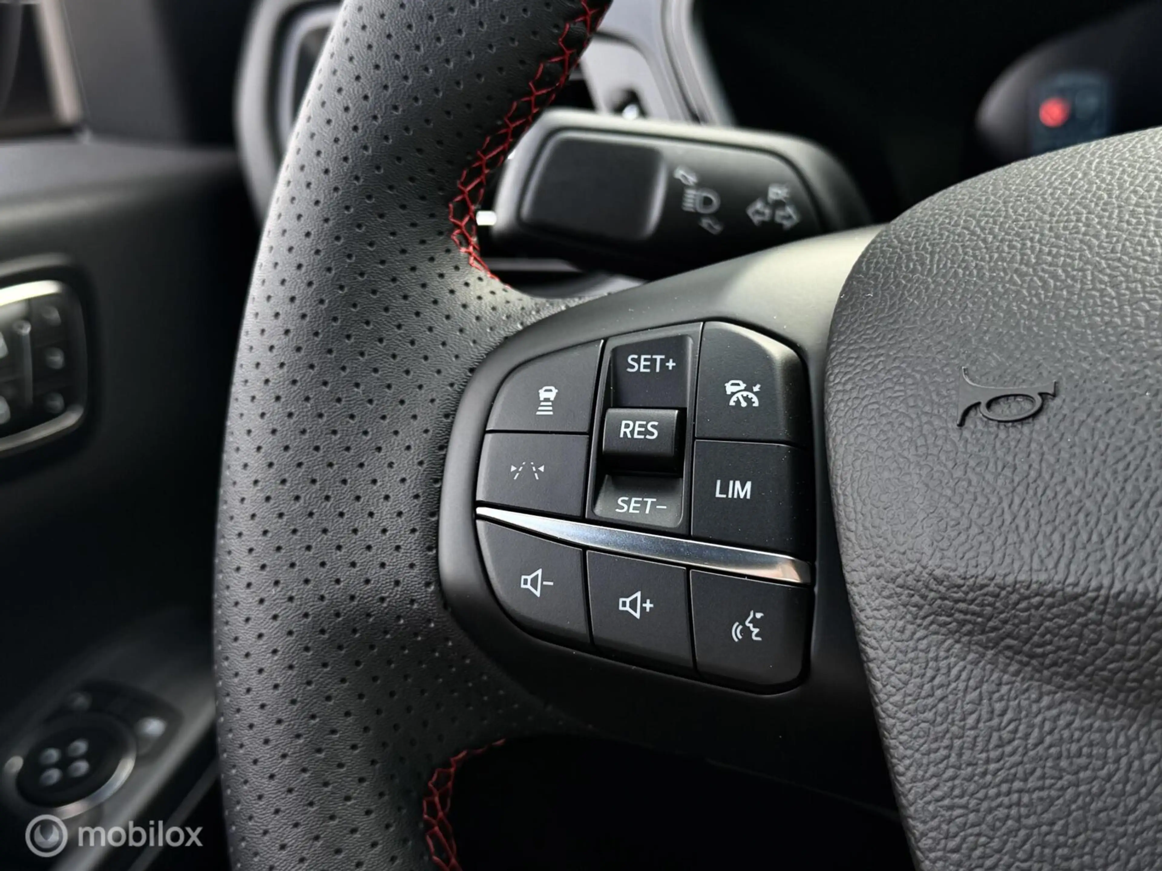 Ford Kuga 2.5 PHEV ST-Line X |Pano |360 |HUD |Memory — photo 24