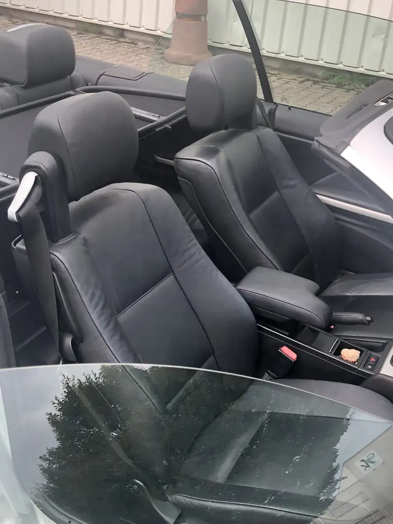 BMW 320 320 Ci Silber - 2