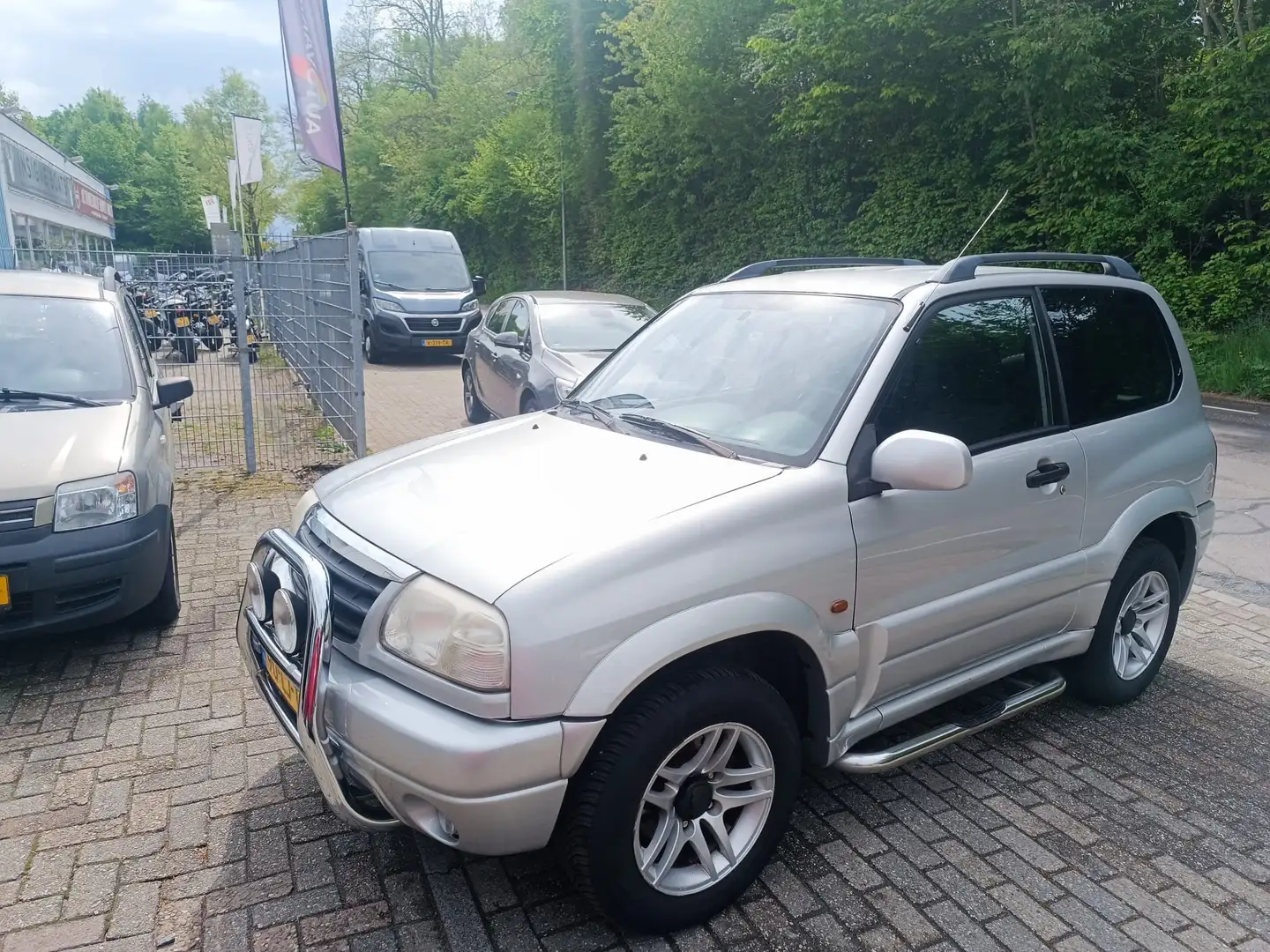 Suzuki Grand Vitara Grand Vitara 1.6 Metal Top Wide B Ezüst - 1