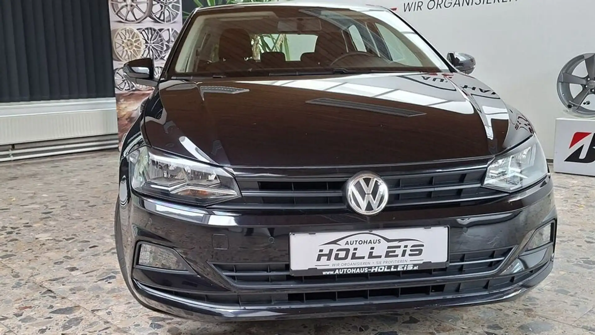Volkswagen Polo Basis 1,0 Benzin Tausch möglich Schwarz - 2