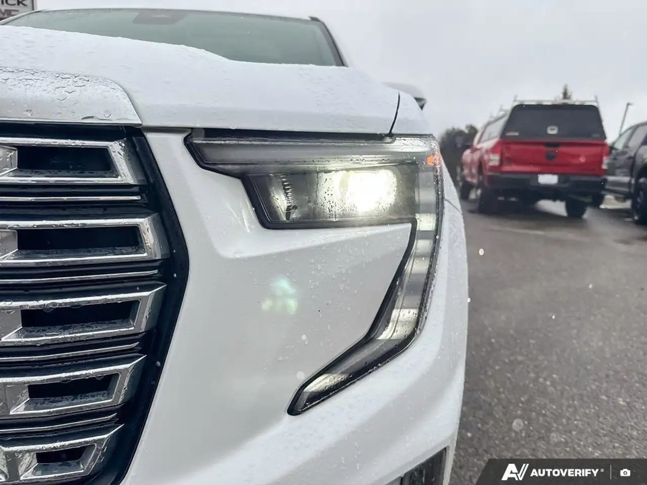 GMC Acadia снимка GMC Acadia