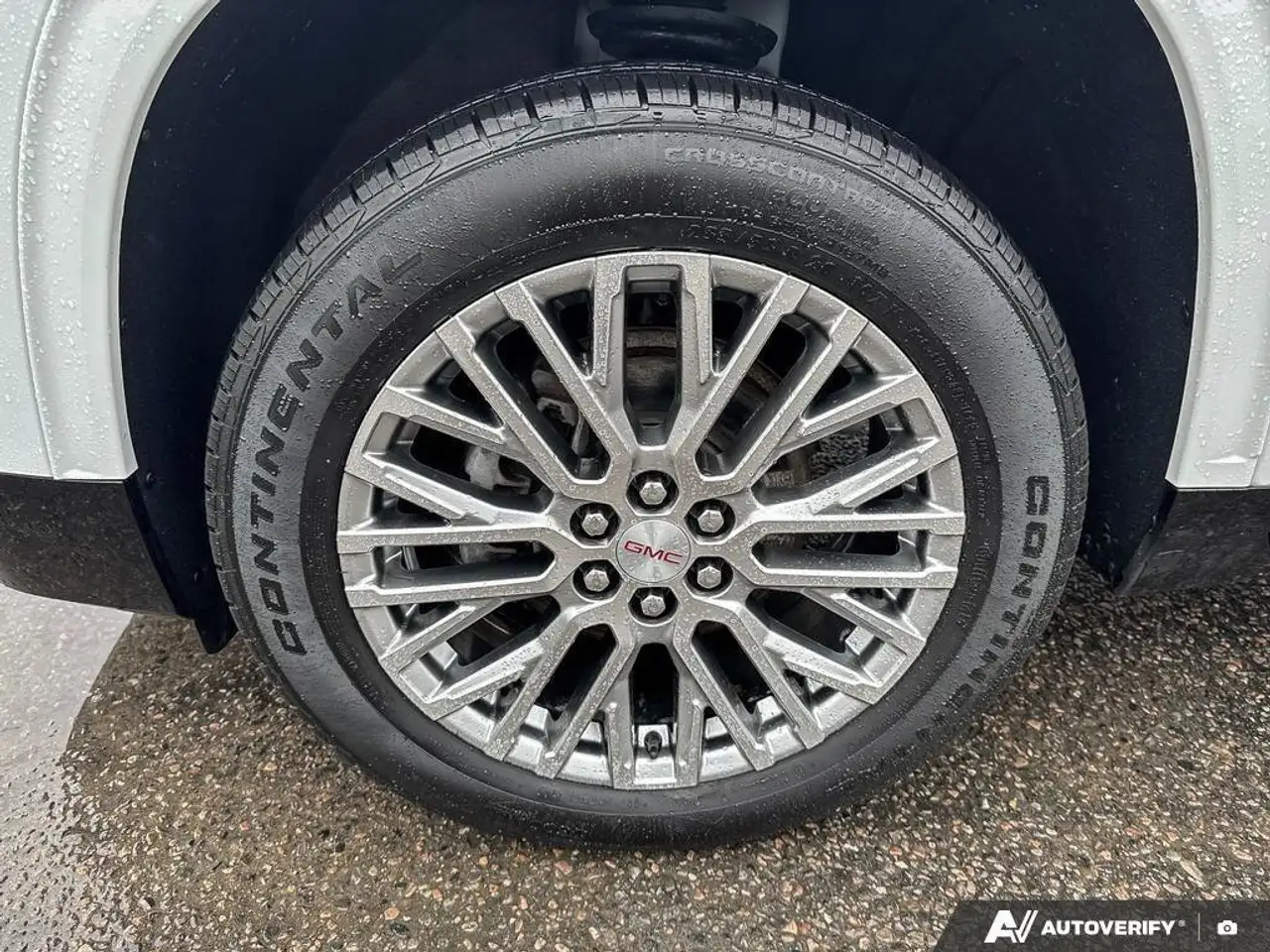 GMC Acadia снимка GMC Acadia