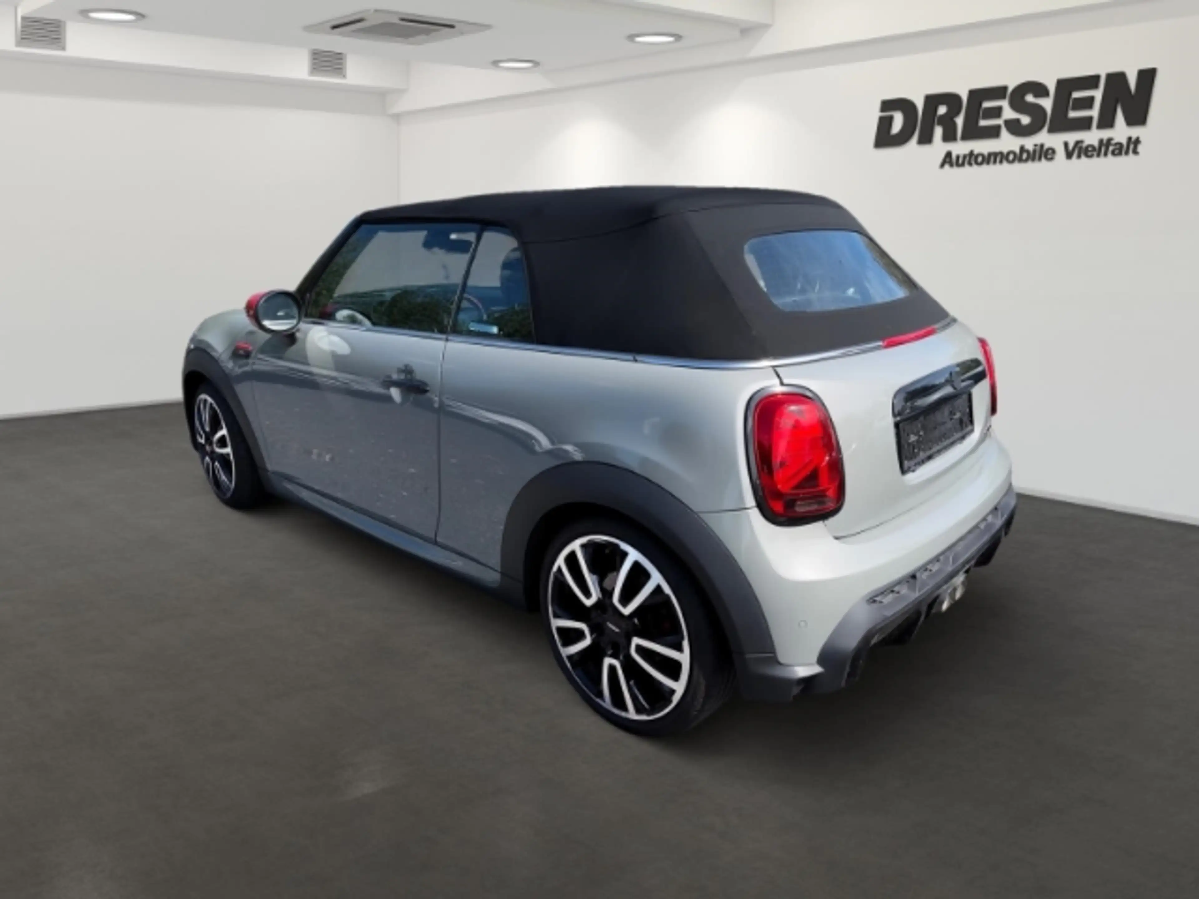MINI John Cooper Works Cabrio Trim Mini /Totwinkelass./Rückfahrkamera/Tempomat/M — photo 4