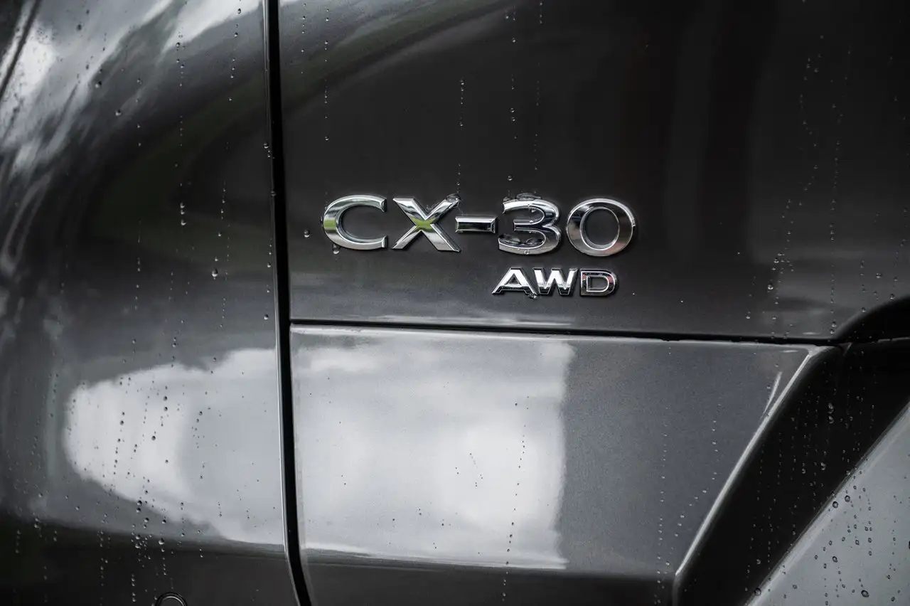 Mazda CX-30 photo Mazda CX-30