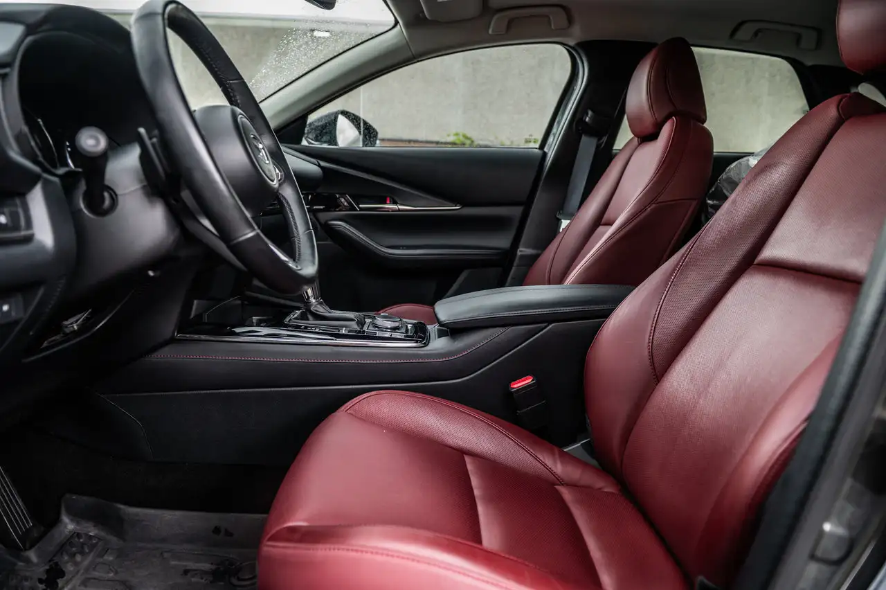Mazda CX-30 photo Mazda CX-30