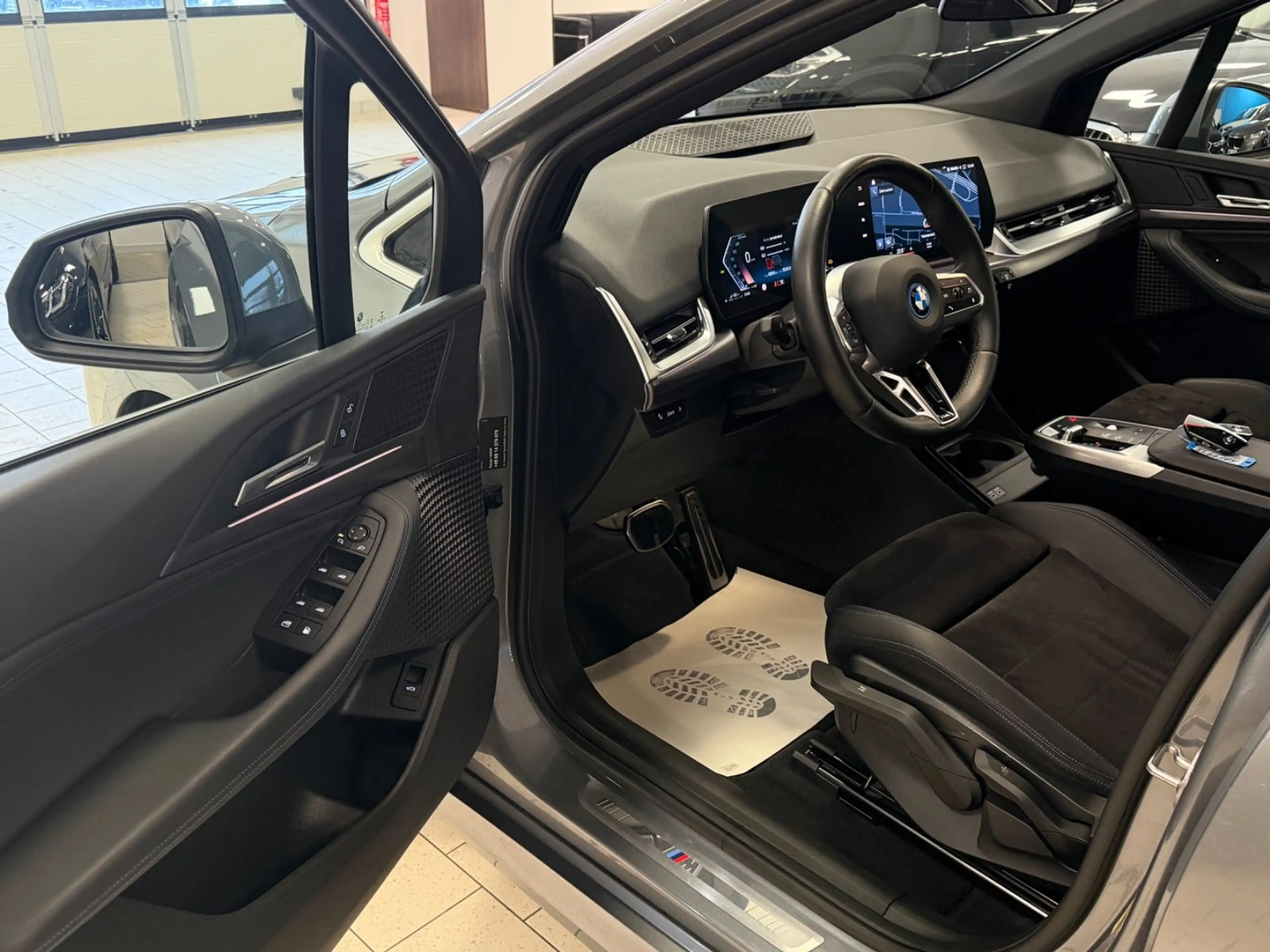 BMW 225 225exDrive/ActiveTou/Aut/LED/DrivAss+/M-Sport/U6 — photo 14