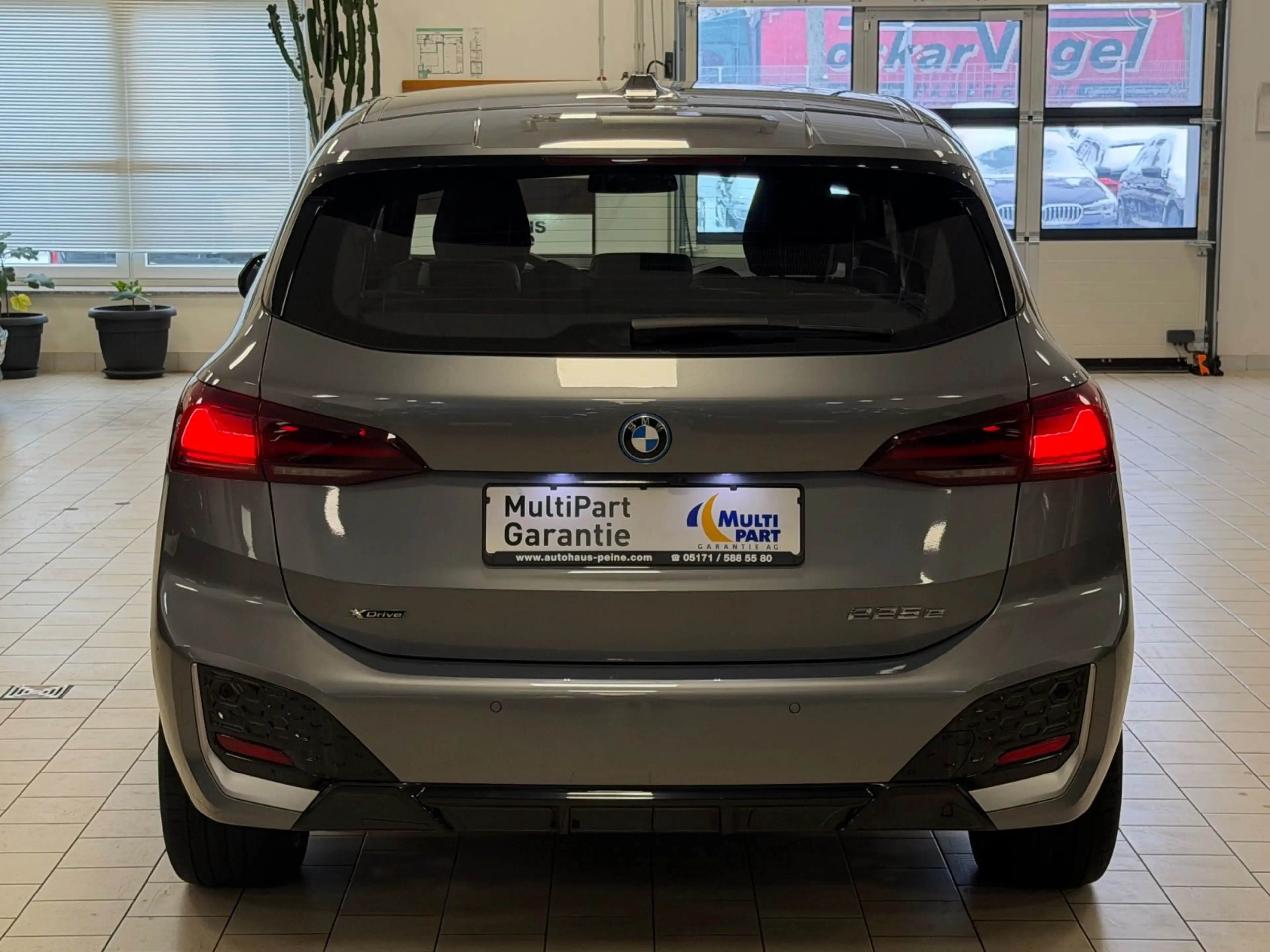 BMW 225 225exDrive/ActiveTou/Aut/LED/DrivAss+/M-Sport/U6 — photo 11