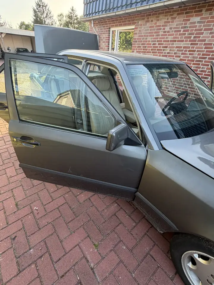 Mercedes-Benz 190 2.0 D, foto 2