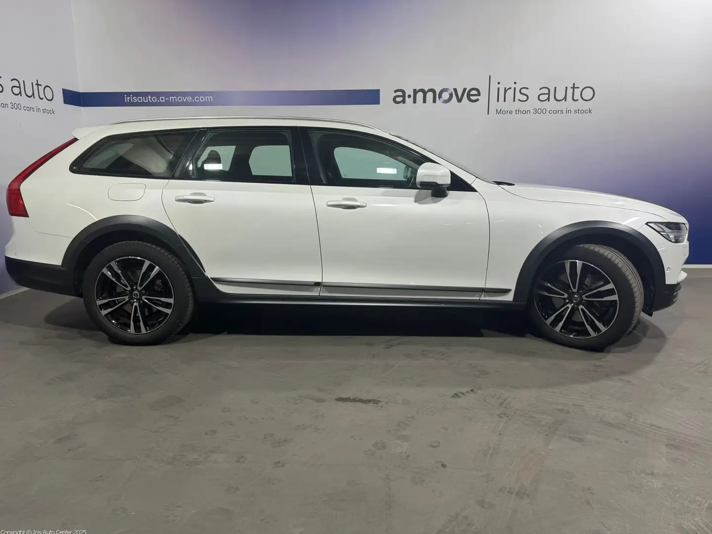 Volvo V90 Cross Country D4 AWD PLUS Bianco - 2