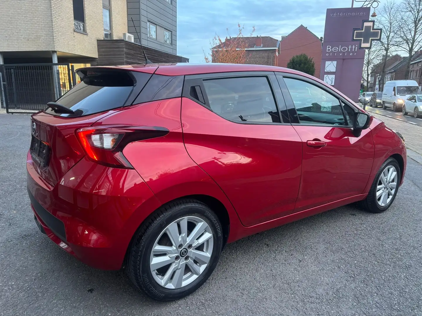 Nissan Micra Micra 0.9 IG-T Acenta (EU6.2) Rood - 2