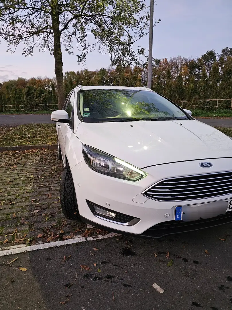 Ford Focus Titanium Weiß - 2