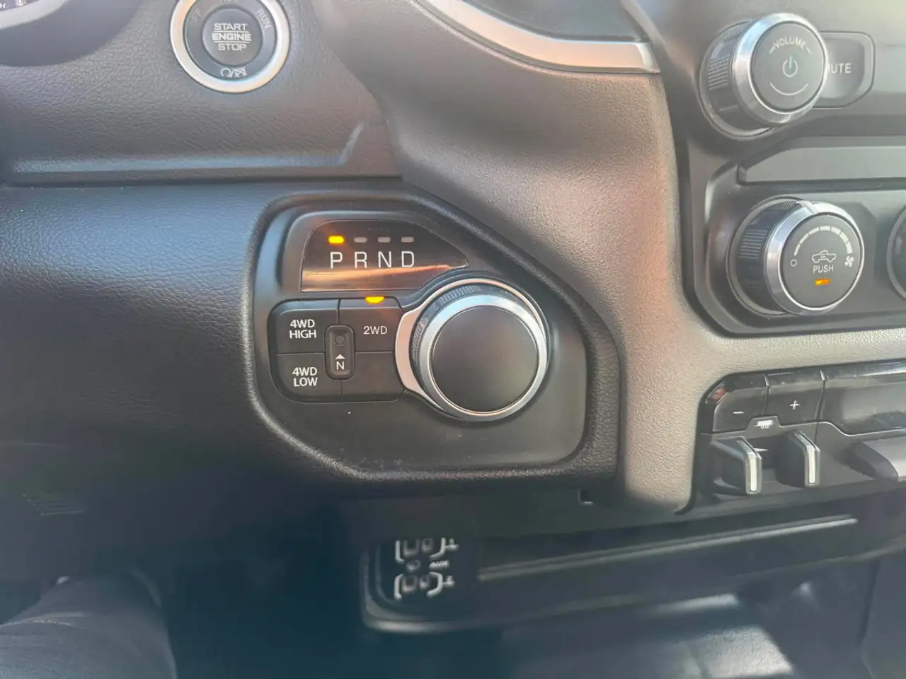 RAM 3500 снимка RAM 3500