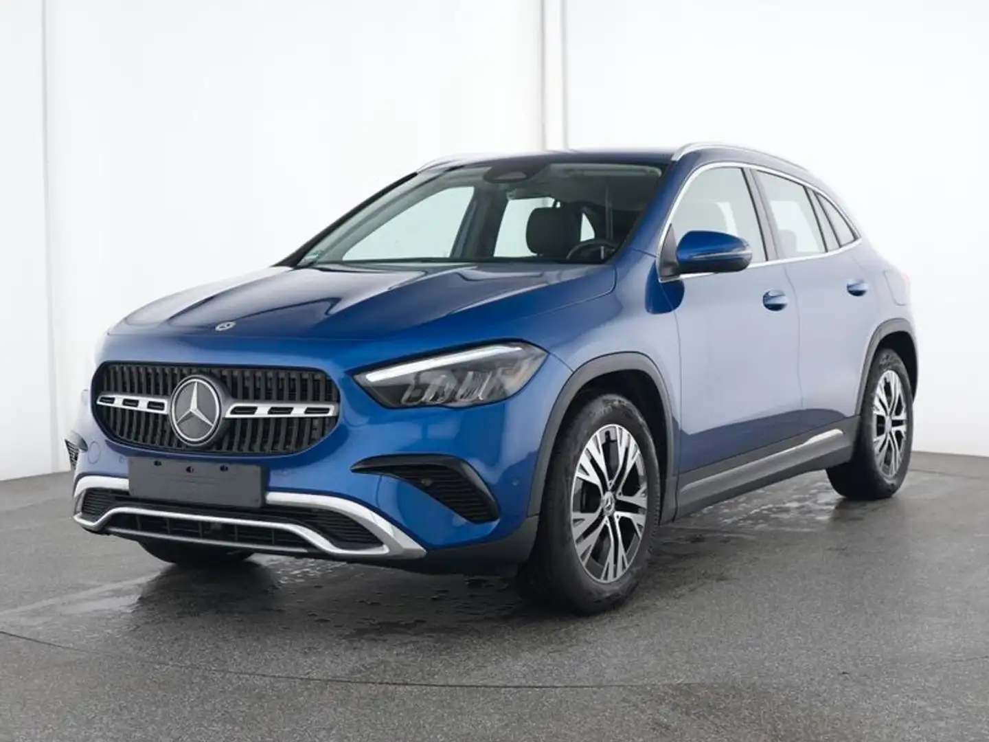 Mercedes-Benz GLA 220 d 4Matic Memory / Navi / Kamera Blau - 1