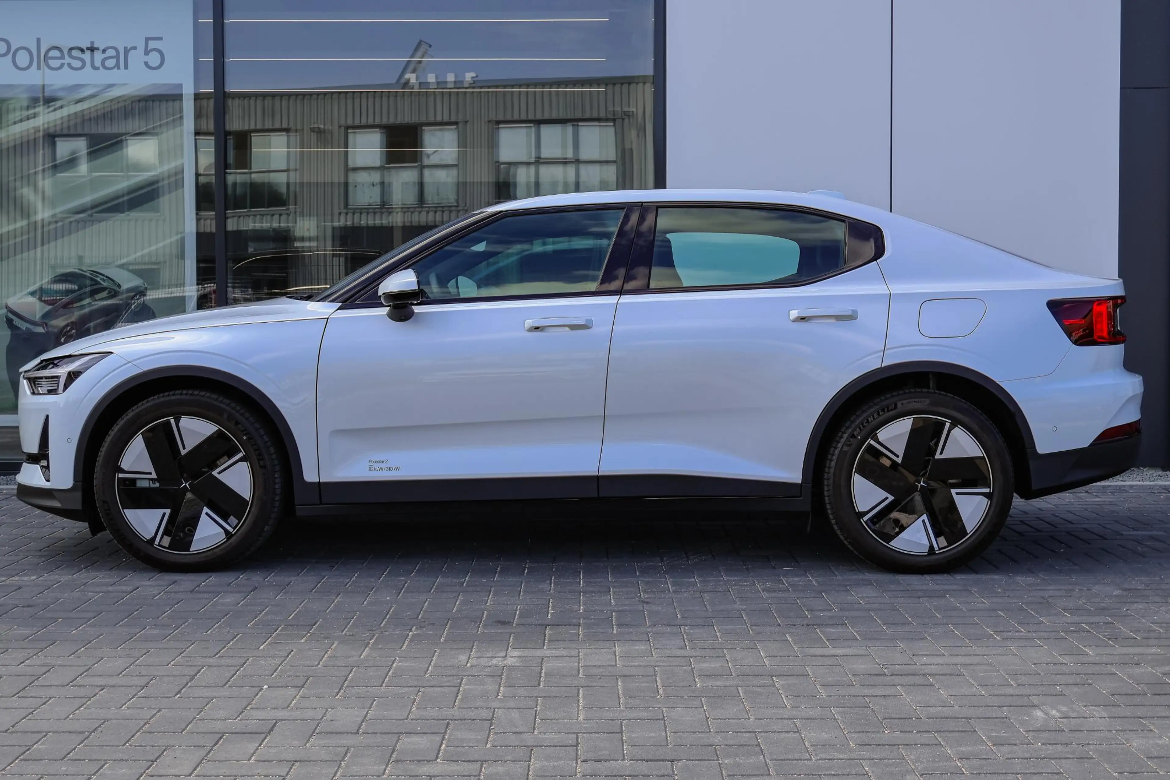 Polestar 2 Long Range Dual Motor Pilot Plus Climate 82 kWh | — photo 3