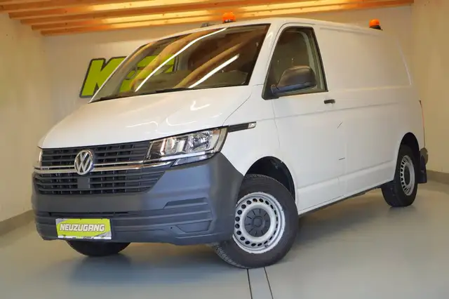 Volkswagen Transporter view 8