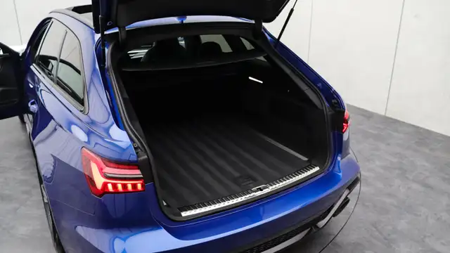 Audi RS6 view 20