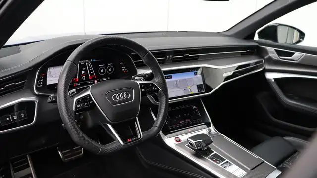 Audi RS6 view 9