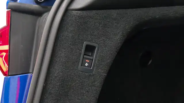 Audi RS6 view 21