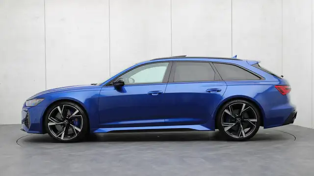 Audi RS6 view 2