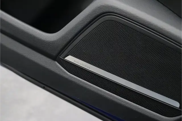 Audi RS6 view 11