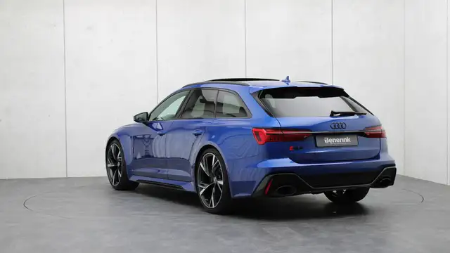 Audi RS6 view 3