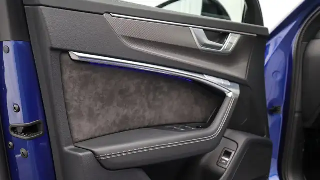 Audi RS6 view 23