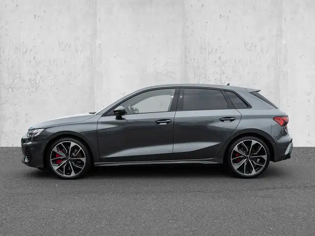 Audi S3 view 5