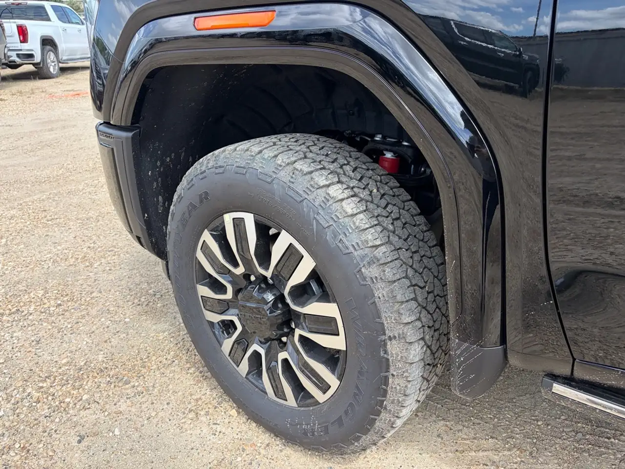 GMC Sierra 3500HD photo GMC Sierra 3500HD