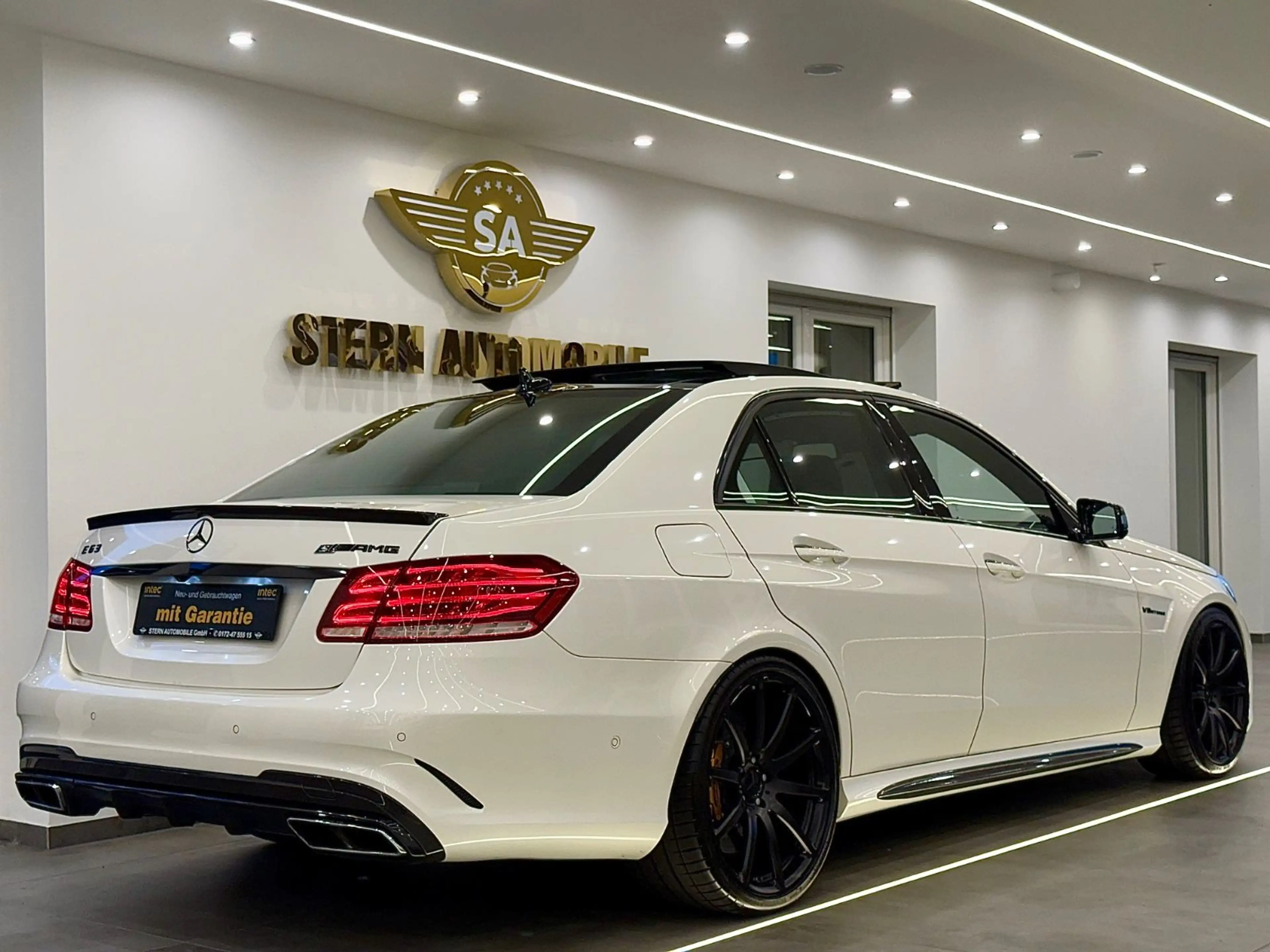 Mercedes-Benz E 63 AMG S 4Matic Keramik/B&O/Carbon/Pano/360* — photo 36